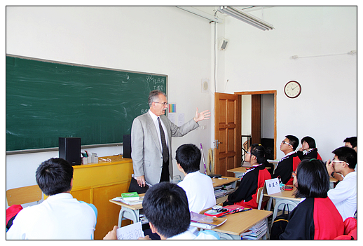 说明: http://www.luojianshan.com/news/photo/2012_091702.jpg
