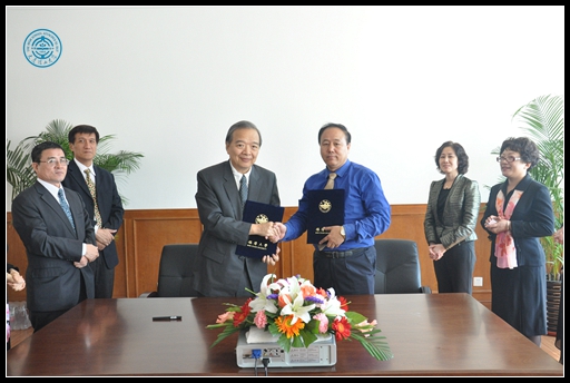 说明: http://www.luojianshan.com/news/photo/2013-10100160.jpg