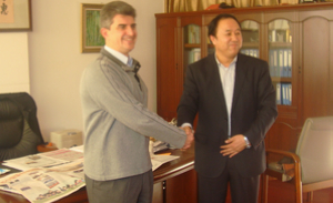 说明: http://www.luojianshan.com/enroll%20new%20students/zimulu/images/20120420150004.jpg